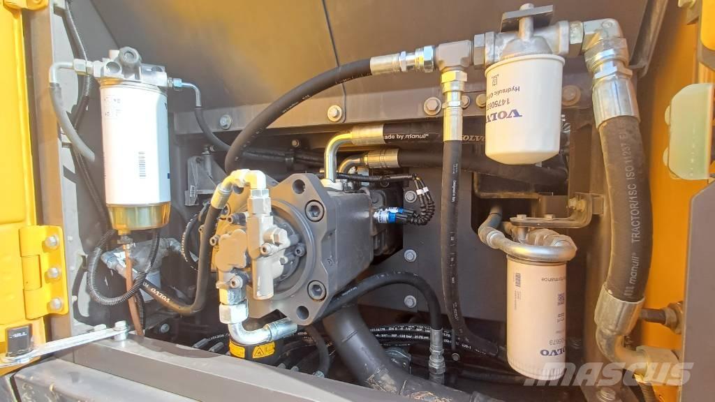 Volvo EC 220 ENL Paletli ekskavatörler