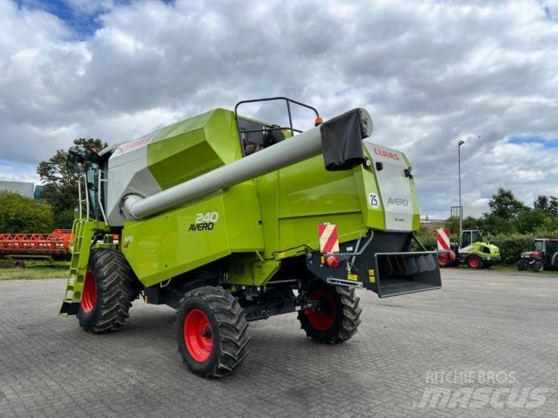CLAAS AVERO 240 Biçerdöverler