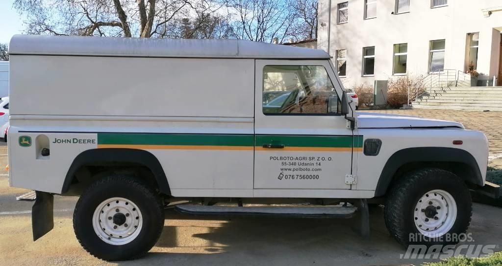 Land Rover Defender Otomobiller