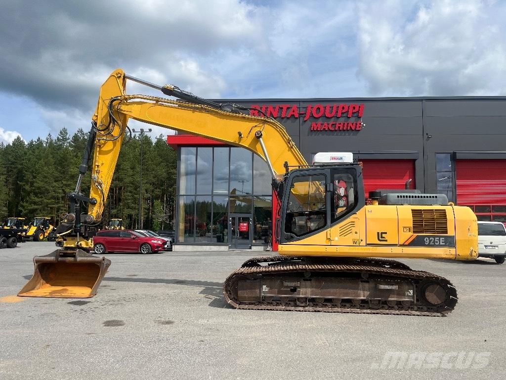 LiuGong CLG 925 E Paletli ekskavatörler