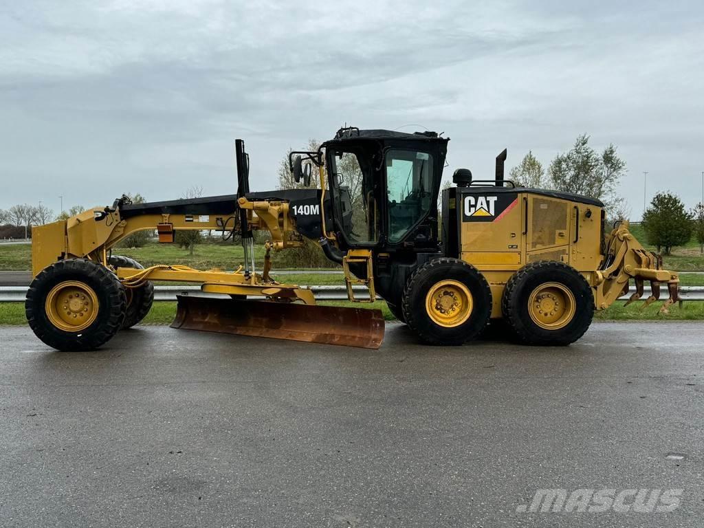 CAT 140M Greyderler