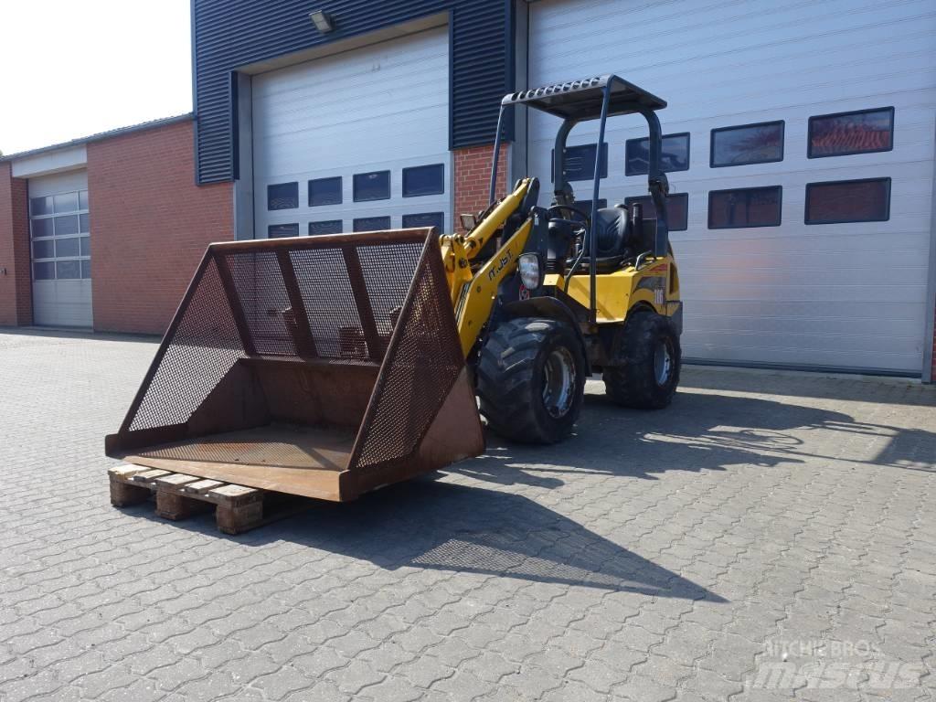 Mustang AL 306 Mini yükleyiciler
