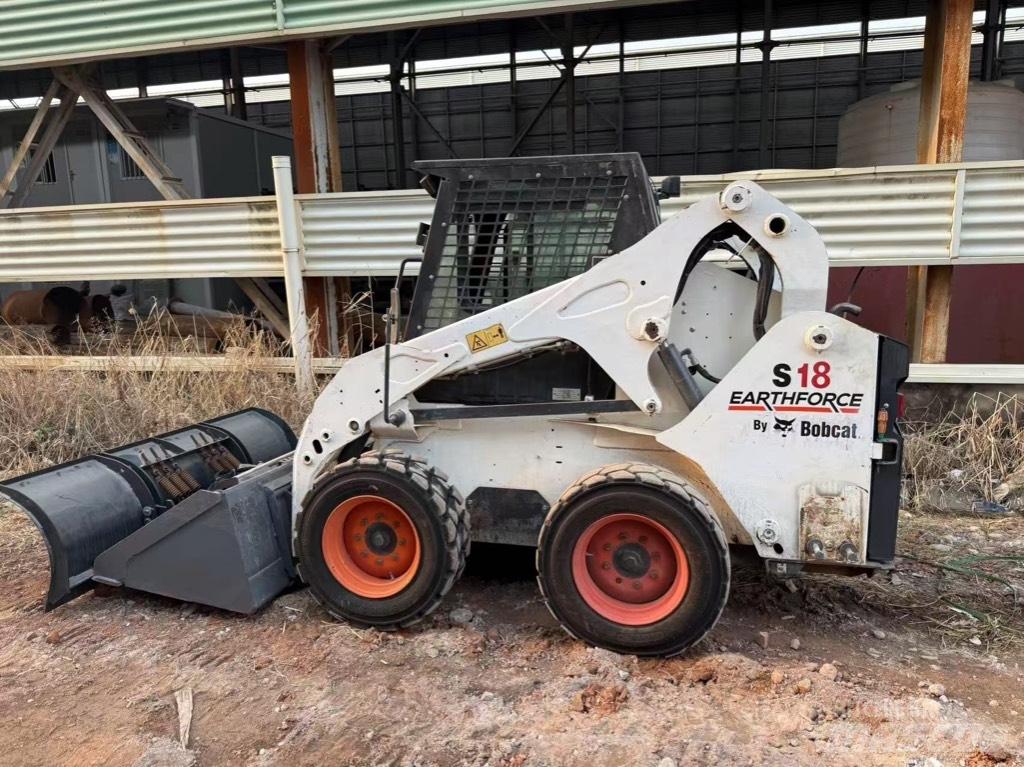 Bobcat S 18 Skid steer loderler
