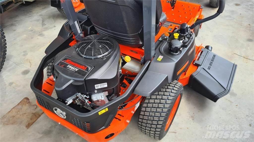 Kubota Z1-421 Çim biçme makineleri