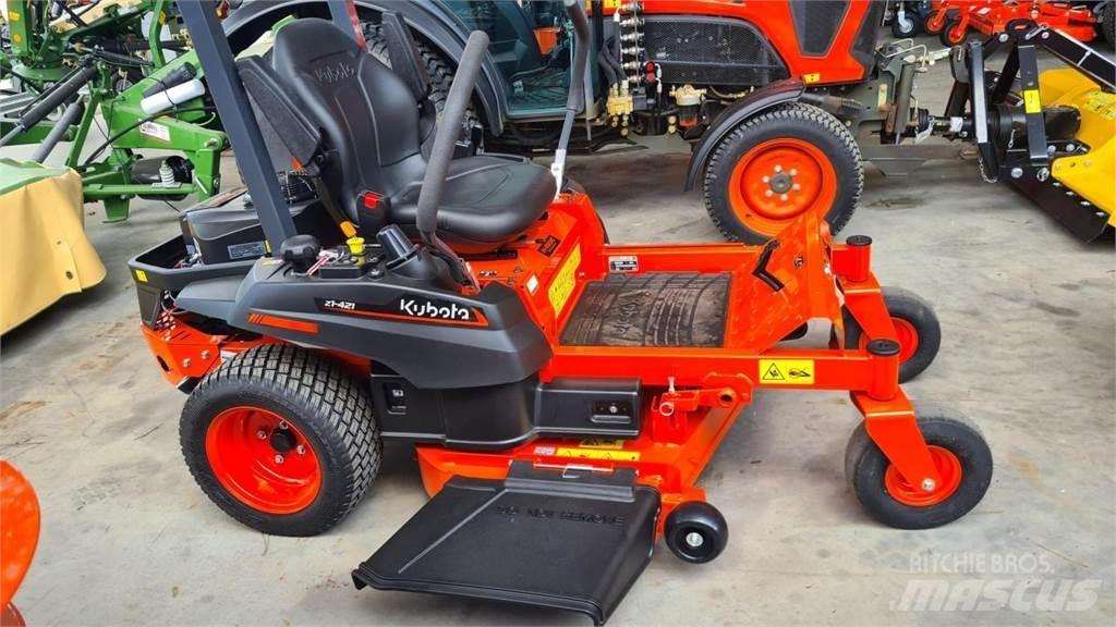 Kubota Z1-421 Çim biçme makineleri