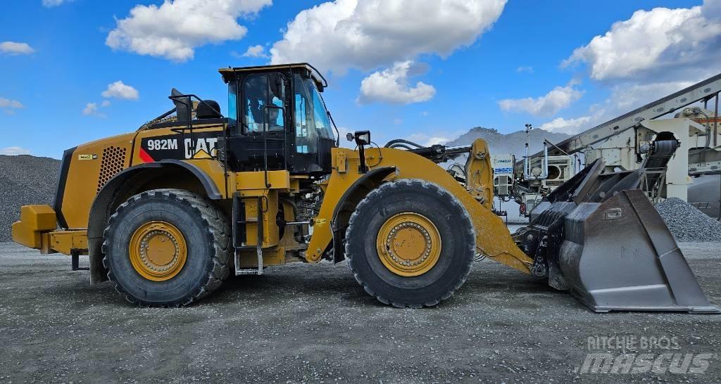 CAT 982 M Tekerlekli yükleyiciler