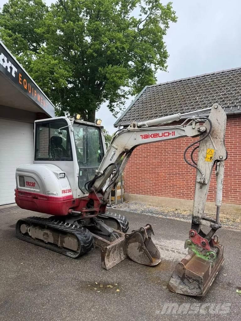 Takeuchi TB230 Mini ekskavatörler, 7 tona dek