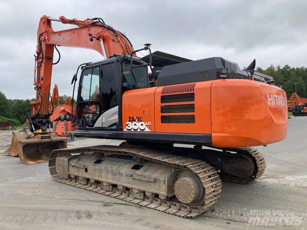Hitachi ZX 300 LC-6 Paletli ekskavatörler
