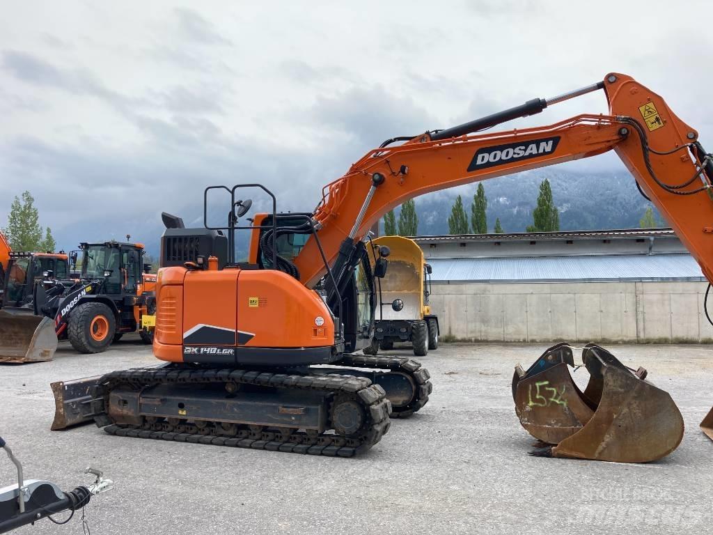 Doosan DX 140 LCR-7 Paletli ekskavatörler