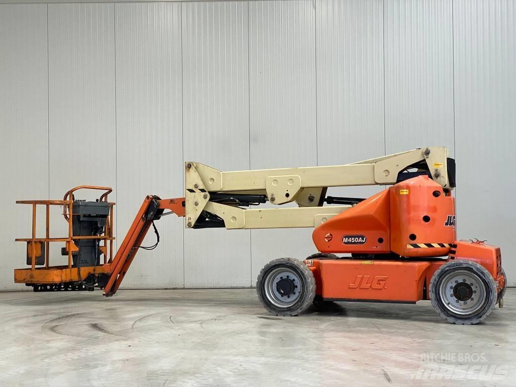 JLG M450AJ Körüklü personel platformları