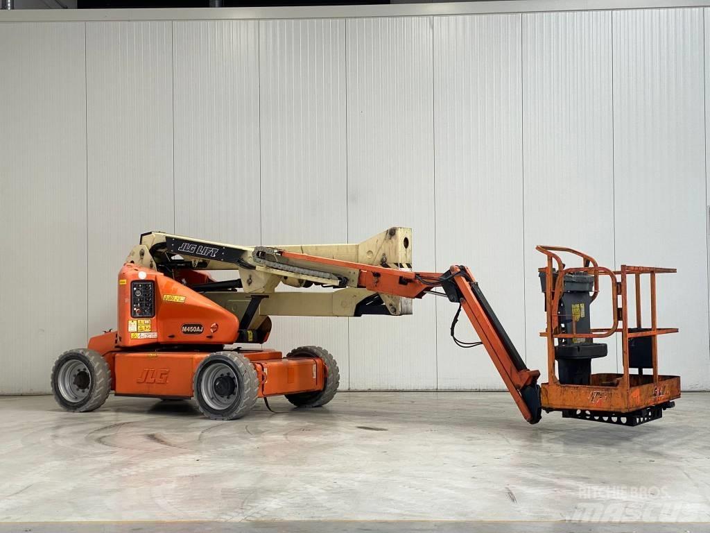 JLG M450AJ Körüklü personel platformları