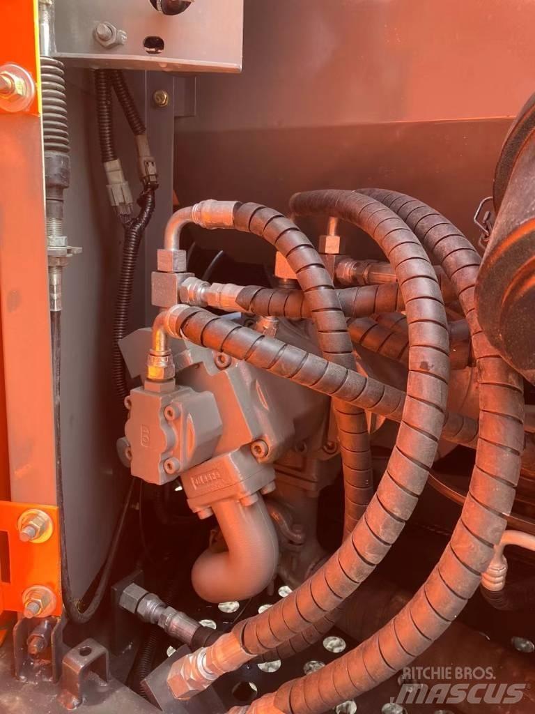 Hitachi 70-5A Paletli ekskavatörler