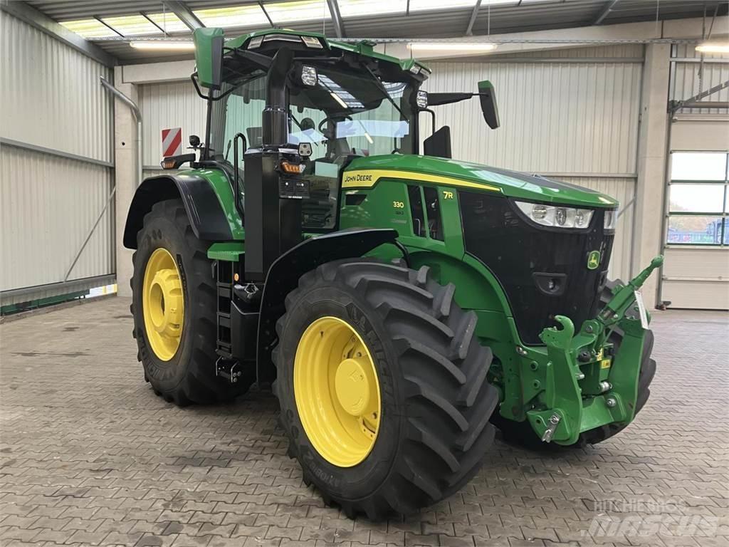 John Deere 7R 330 Traktörler