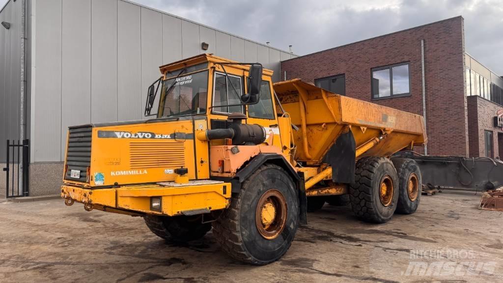 Volvo A 25 C Belden kirma kaya kamyonu