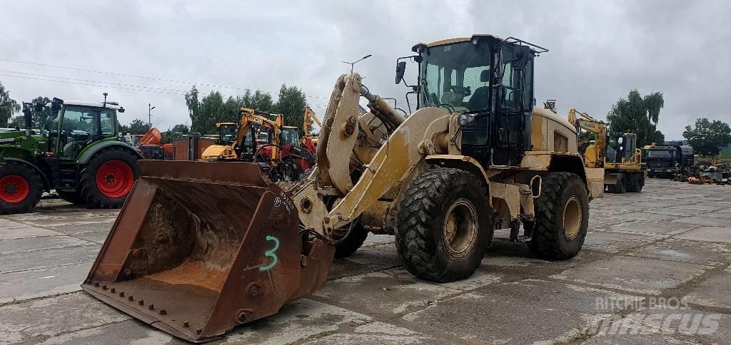 CAT 938M Tekerlekli yükleyiciler