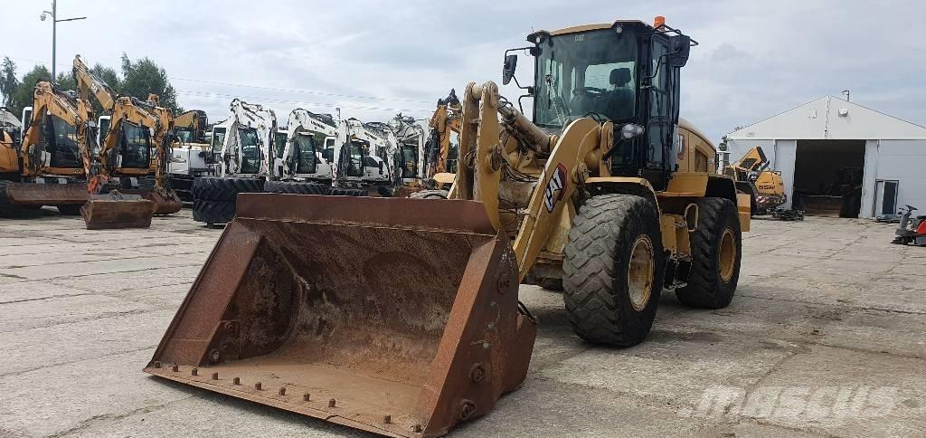 CAT 938M Tekerlekli yükleyiciler