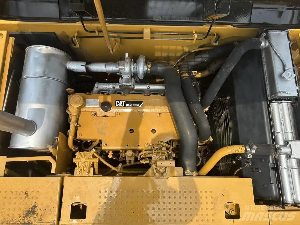 CAT 320 D Paletli ekskavatörler