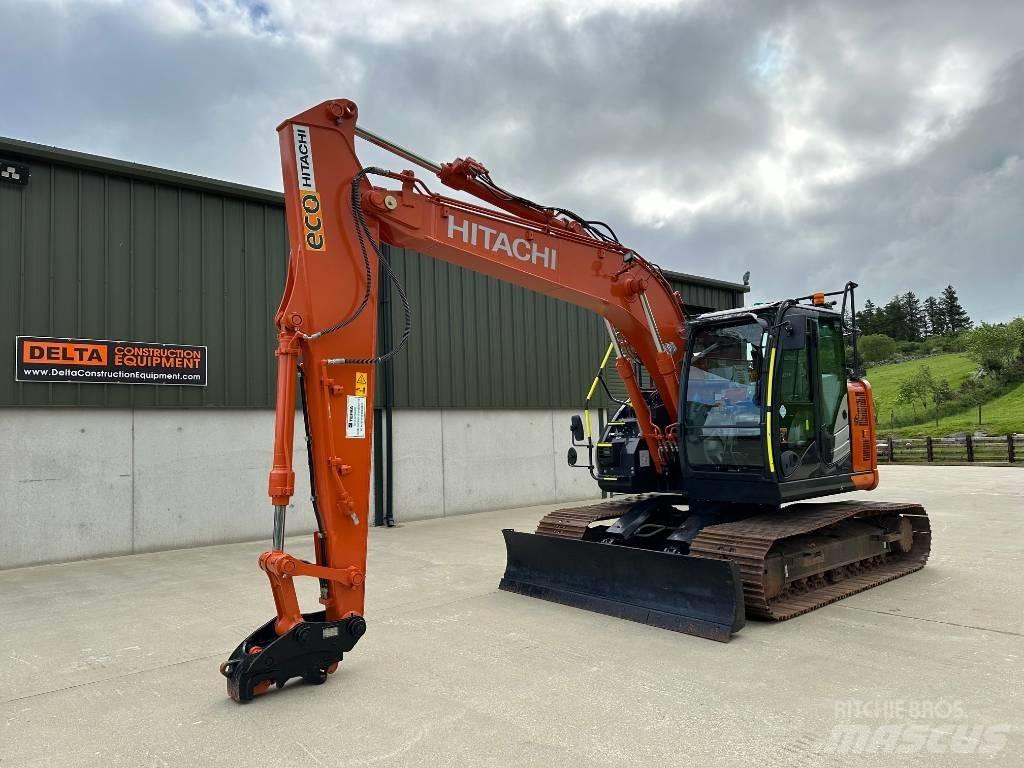 Hitachi ZX 135 US-6 Paletli ekskavatörler