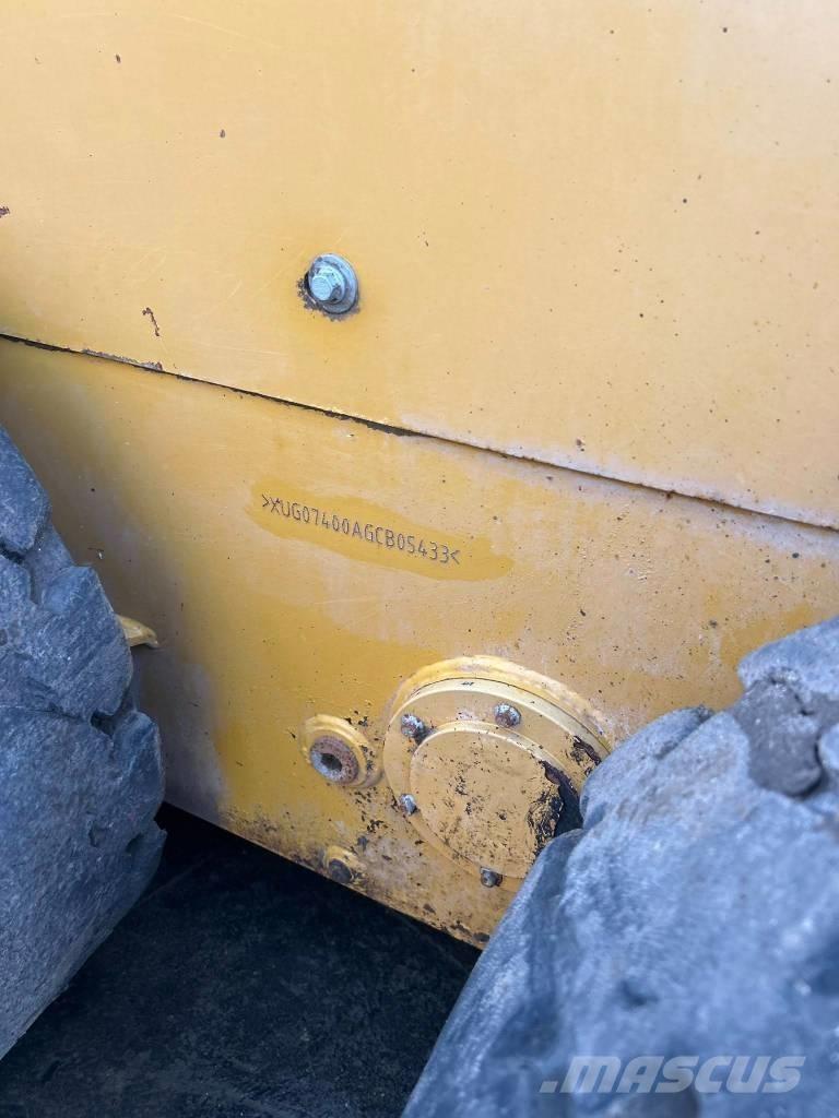 XCMG XCT740 Skid steer loderler
