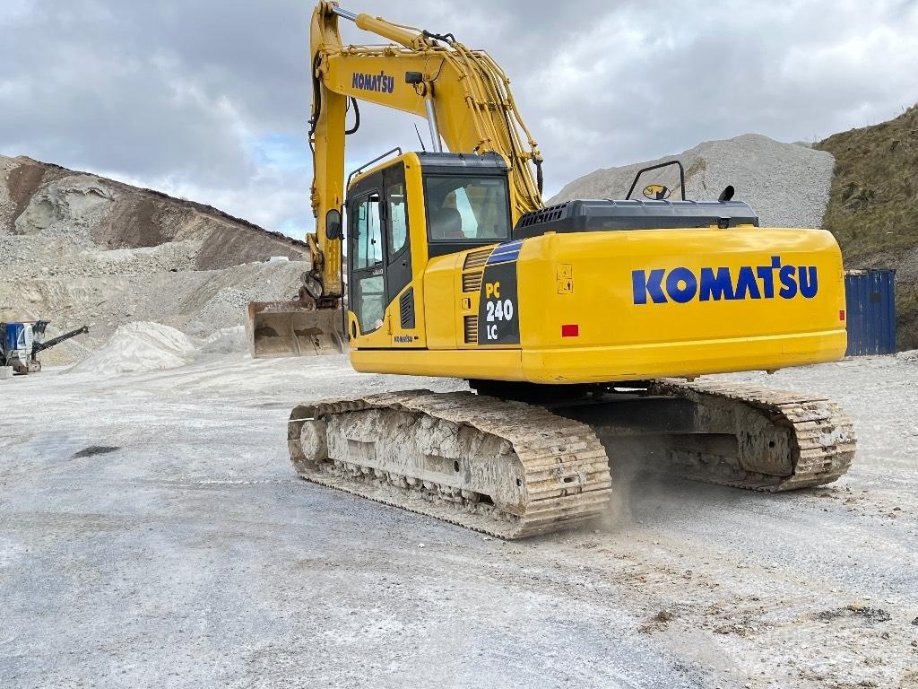 Komatsu PC 240 Paletli ekskavatörler