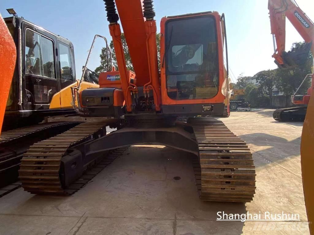 Doosan 225LC-9 Paletli ekskavatörler