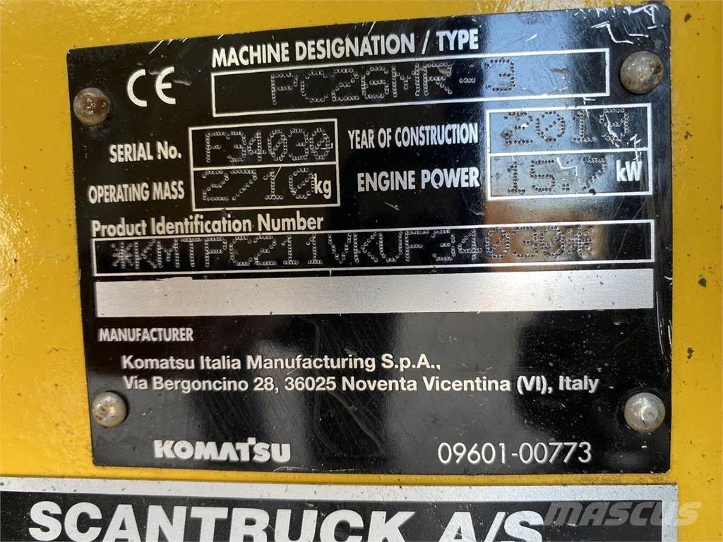 Komatsu PC26MR-3 Lastik tekerli ekskavatörler