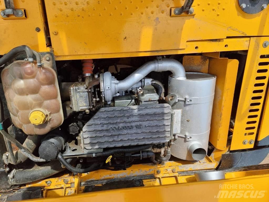 JCB JS 130 LC Paletli ekskavatörler