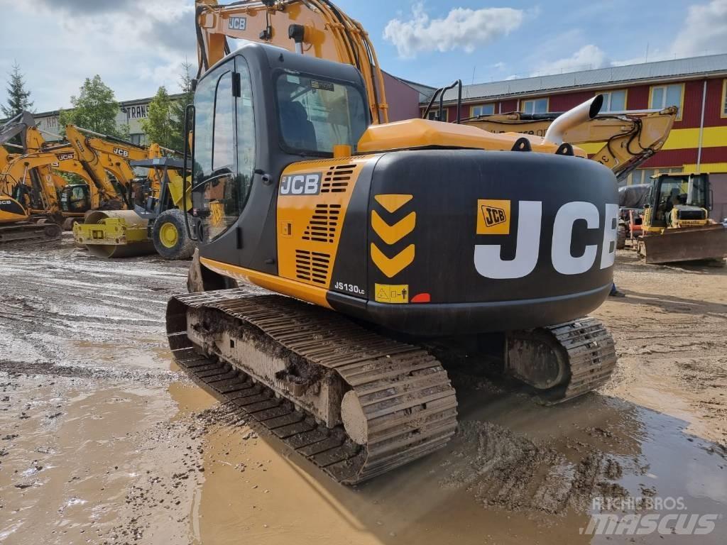 JCB JS 130 LC Paletli ekskavatörler