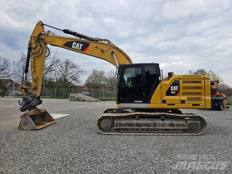 CAT 323-07B Paletli ekskavatörler