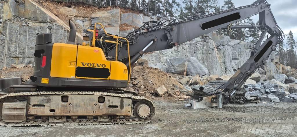 Volvo 305C Yıkım ekskavatörleri