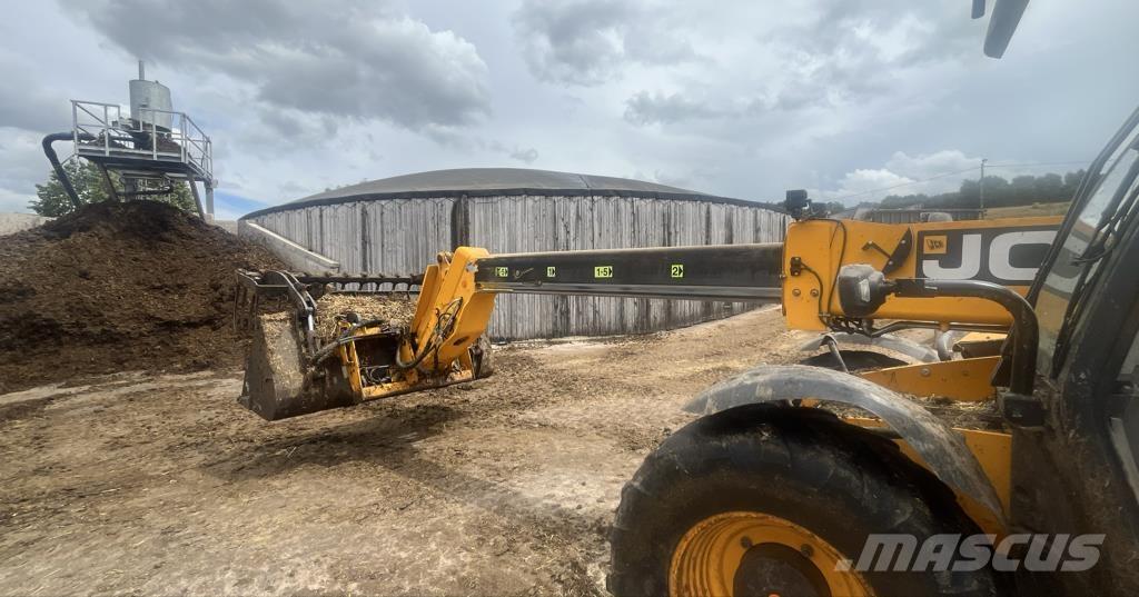 JCB 542-70 Xtra Tarimsal teleskopik yükleyiciler