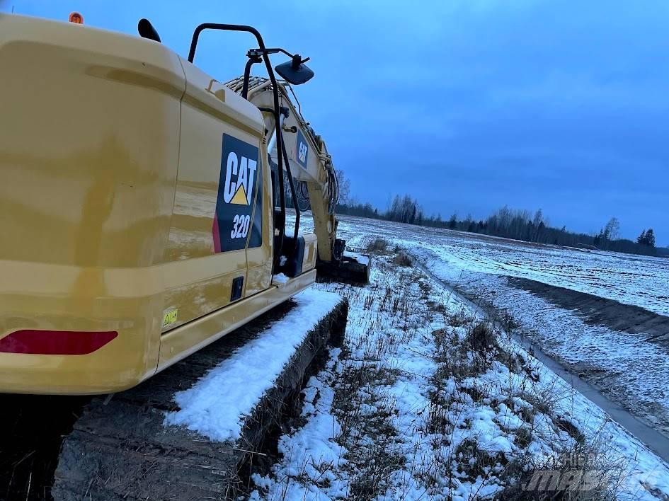 CAT 320 Paletli ekskavatörler