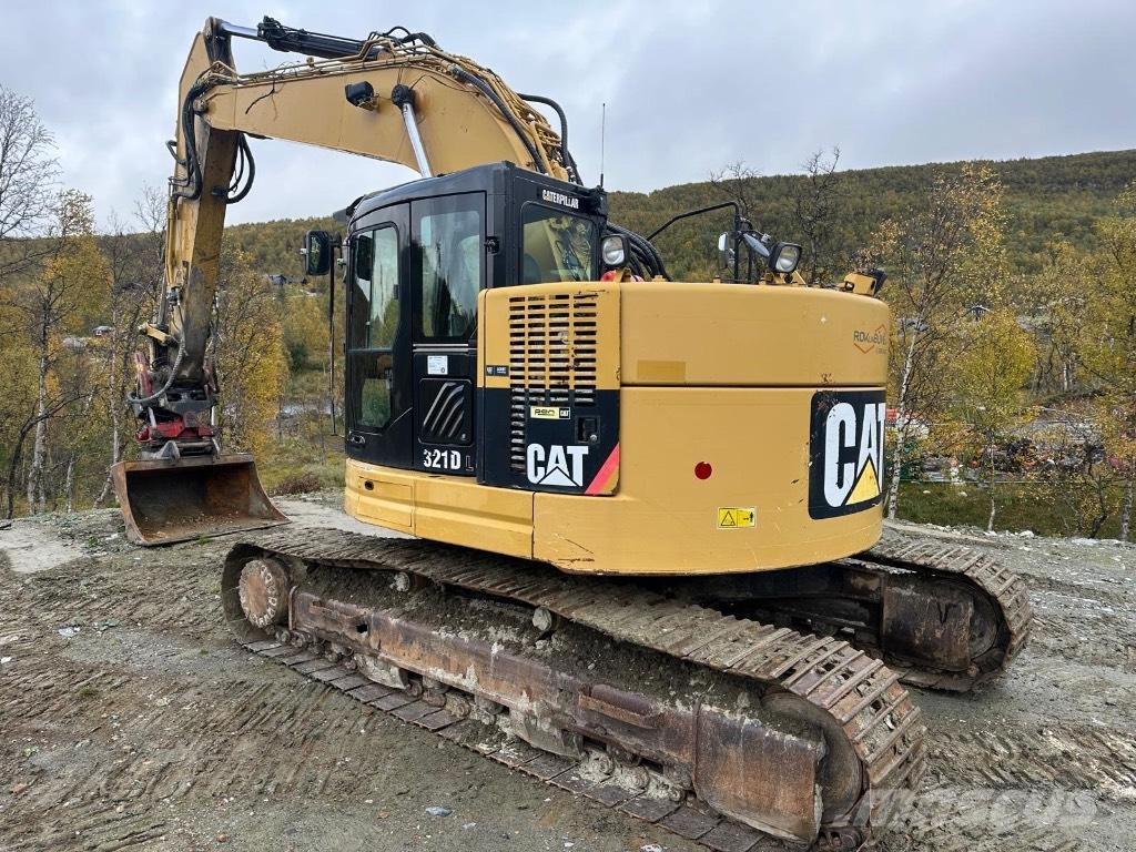 CAT 321 D LCR Paletli ekskavatörler