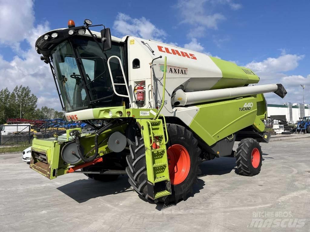 CLAAS Tucano 440 Biçerdöverler