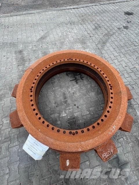 CAT 6040 SPROCKET Paletler