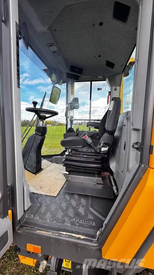 Volvo SD75B Tek tamburlu silindirler