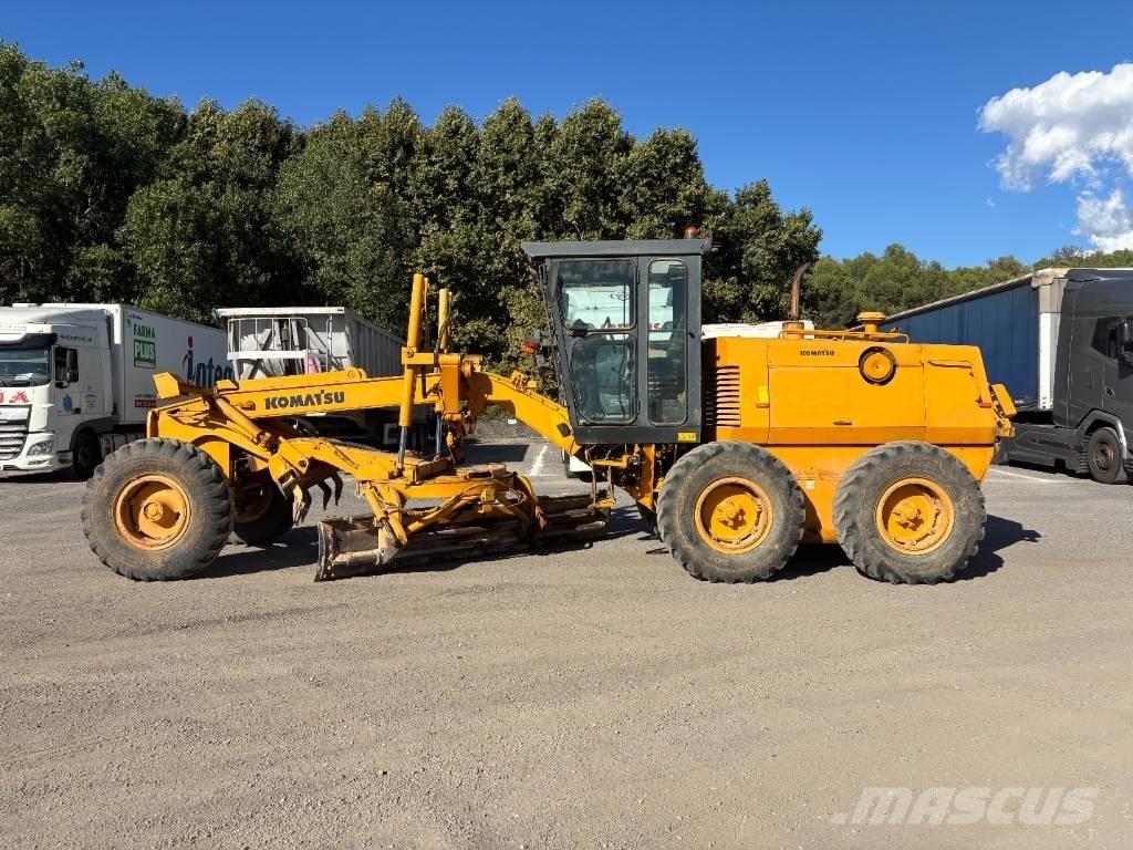 Komatsu GD 530 A Greyderler