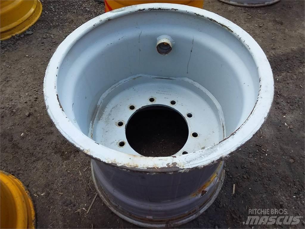 Valmet 801 24x26,5 Lastikler