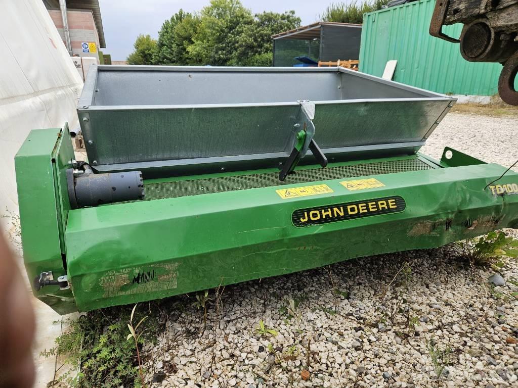 John Deere TD 100 Katı gübre serpme makineleri