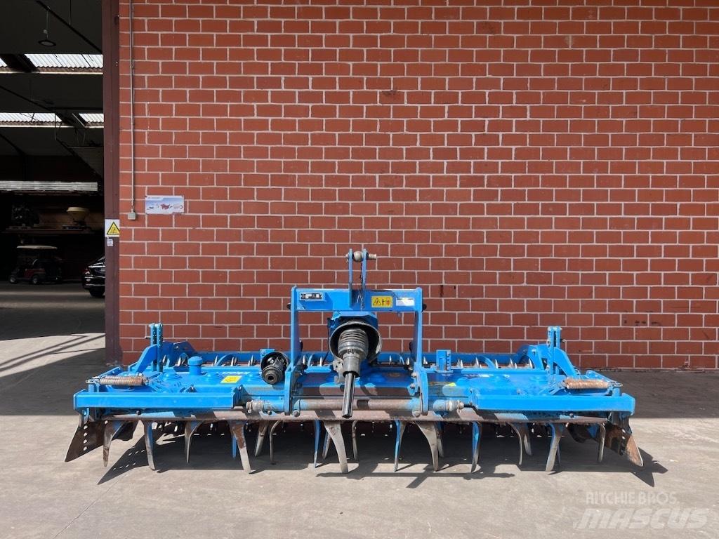 Lemken Zirkon 12/300 Üniversal ekim makinasi