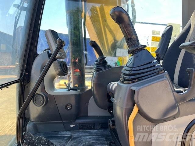 CAT 313 F LGC Paletli ekskavatörler