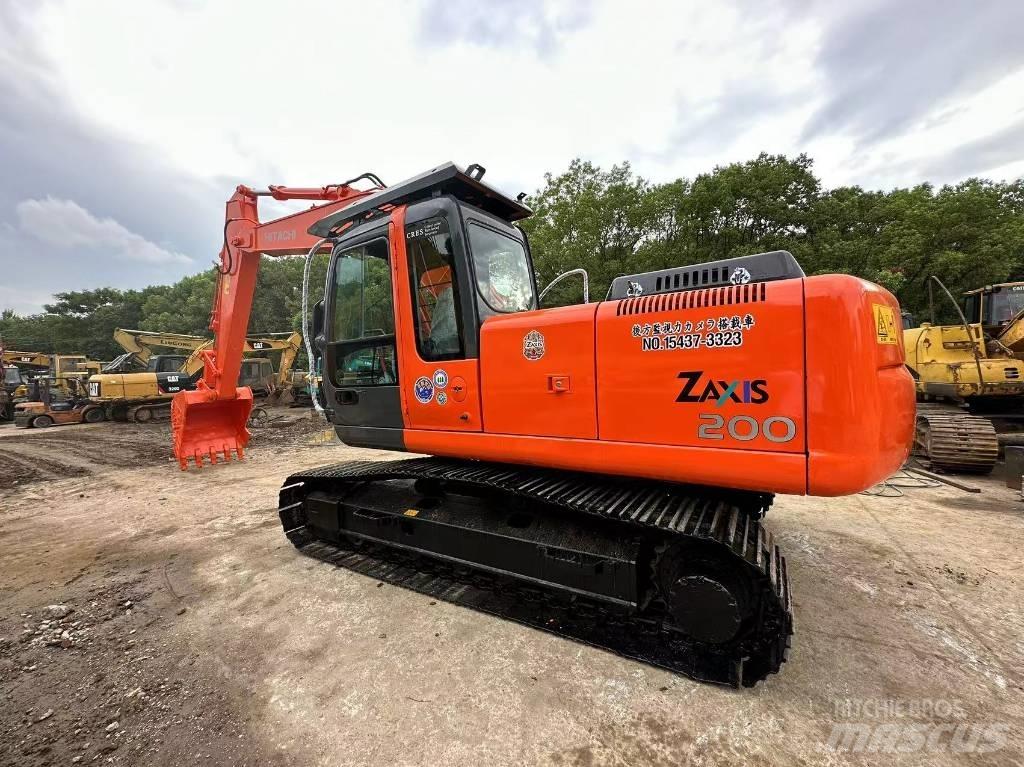 Hitachi ZX200 Paletli ekskavatörler