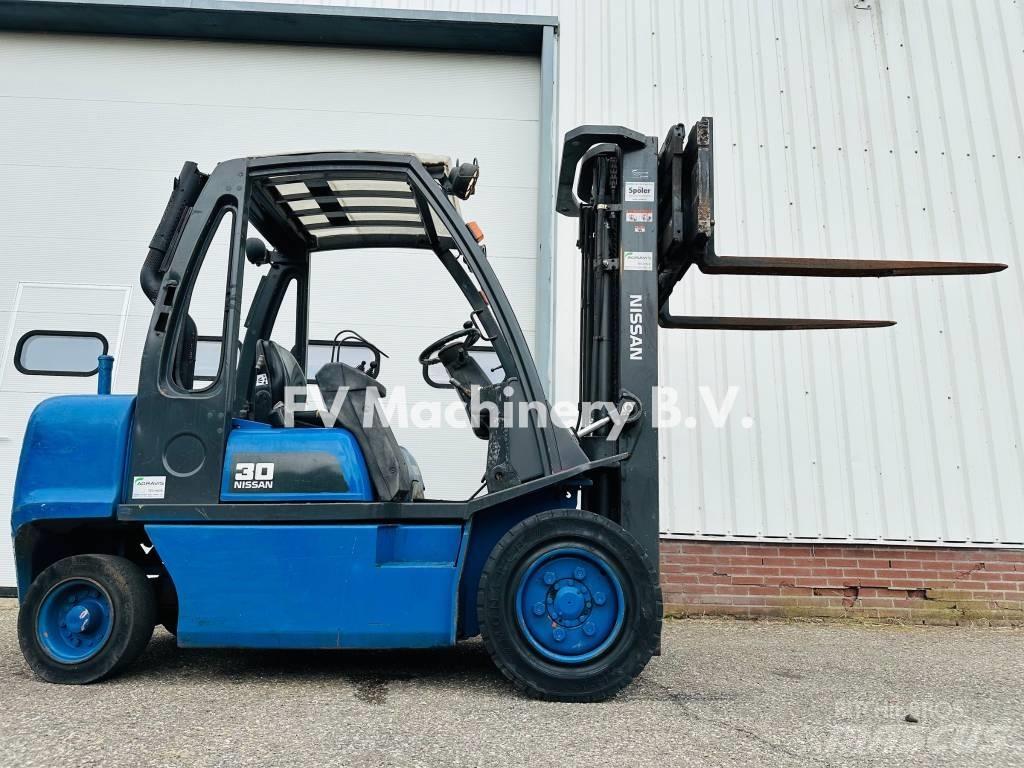 Nissan FGD 02A-300 Dizel forkliftler