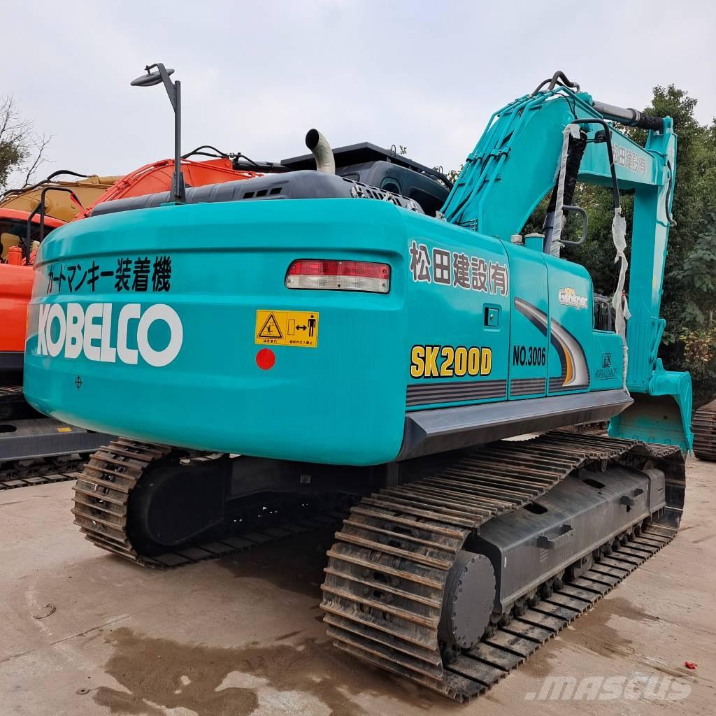 Kobelco SK 200-8 Paletli ekskavatörler