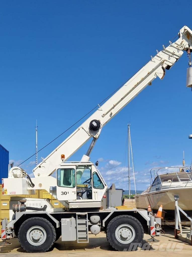 Terex A 300 Arazi Tipi Vinçler (RT)