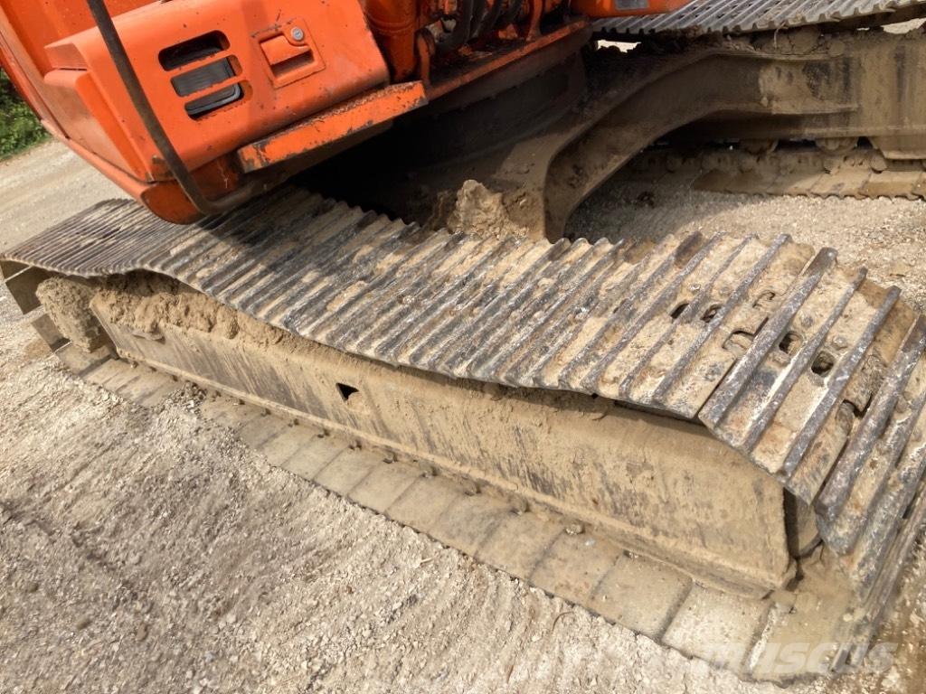 Hitachi EX 135 Paletli ekskavatörler