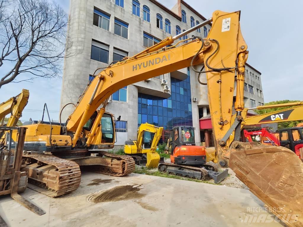 Hyundai R 300 LC-9S Paletli ekskavatörler