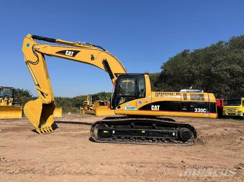 CAT 330 CL Paletli ekskavatörler
