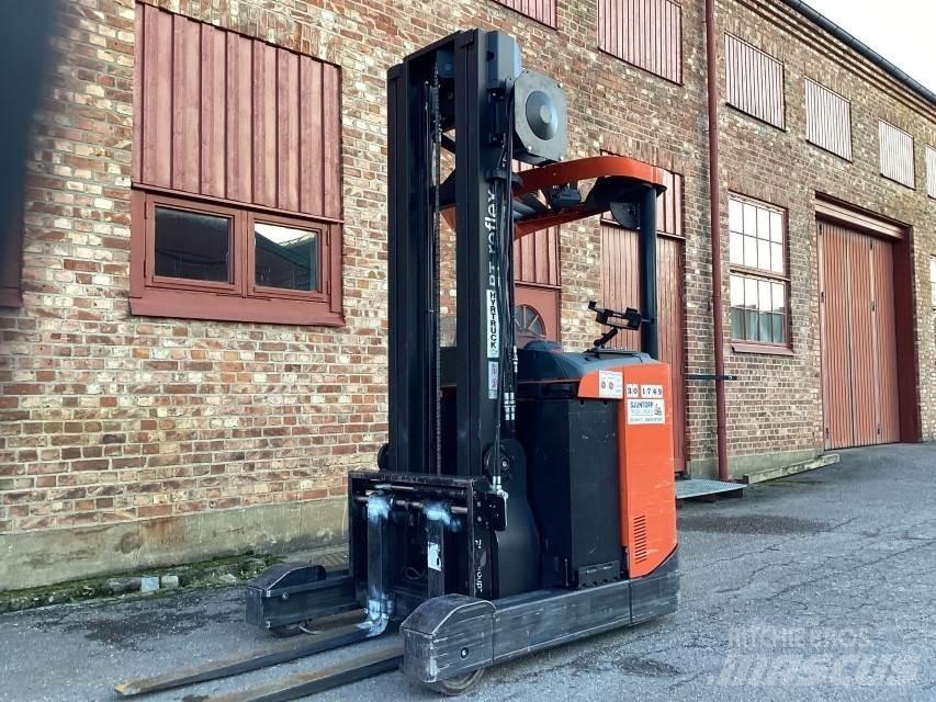 BT RRE 160 Reach truck - depo içi istif araçları