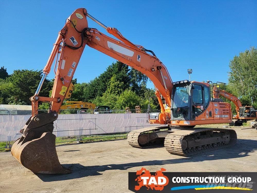 Doosan DX 225 LC-3 Paletli ekskavatörler